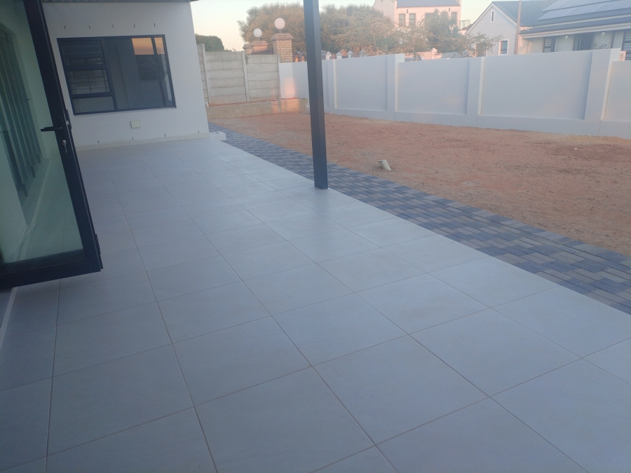 4 Bedroom Property for Sale in Tafelzicht Western Cape